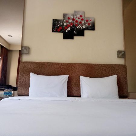 Ams Penthouse Hotel Jakarta Buitenkant foto