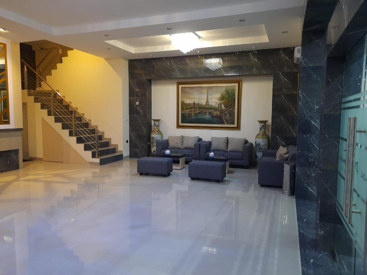 Ams Penthouse Hotel Jakarta Buitenkant foto