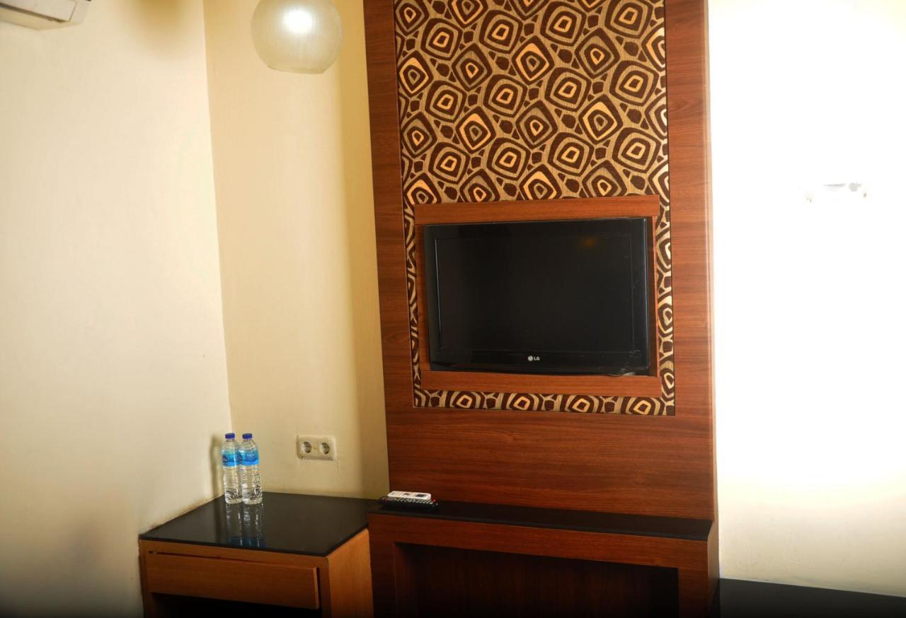 Ams Penthouse Hotel Jakarta Buitenkant foto