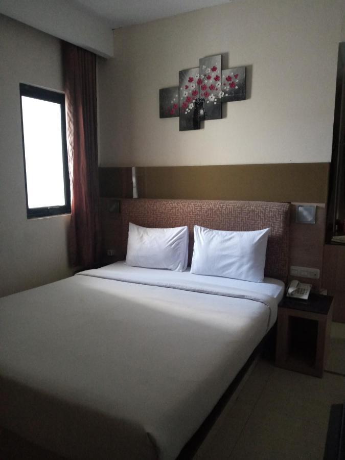 Ams Penthouse Hotel Jakarta Buitenkant foto